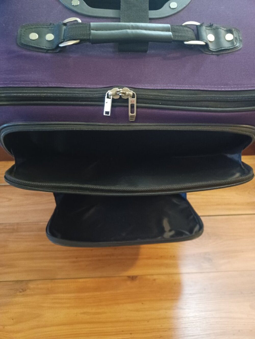 Medium Size Suitcase - Picture 8 of 10